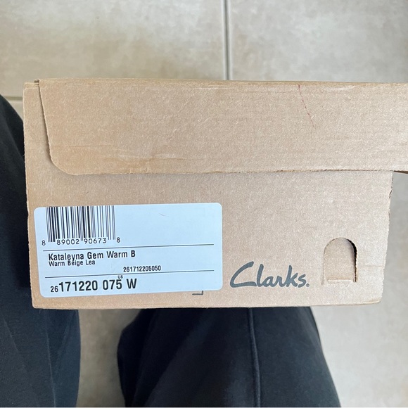 Clarks Kataleyna Gen Pump in Beige - Picture 13 of 13